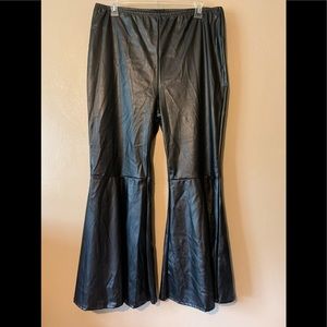 Vamp size 2X black faux leather bell bottom pants w/elastic waistband Polyester